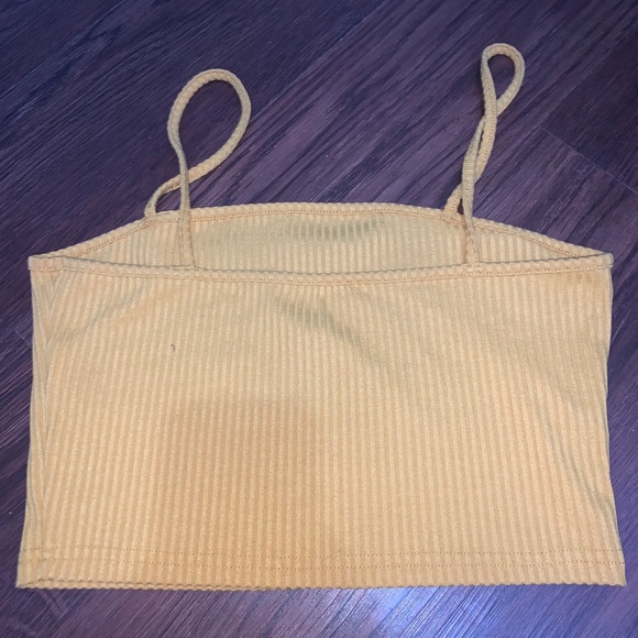Yellow shein crop top - Picture 2 of 2